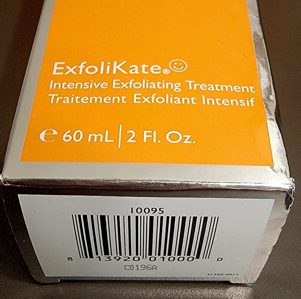 Kate Somerville ExfoliKate - Picture 2 of 4